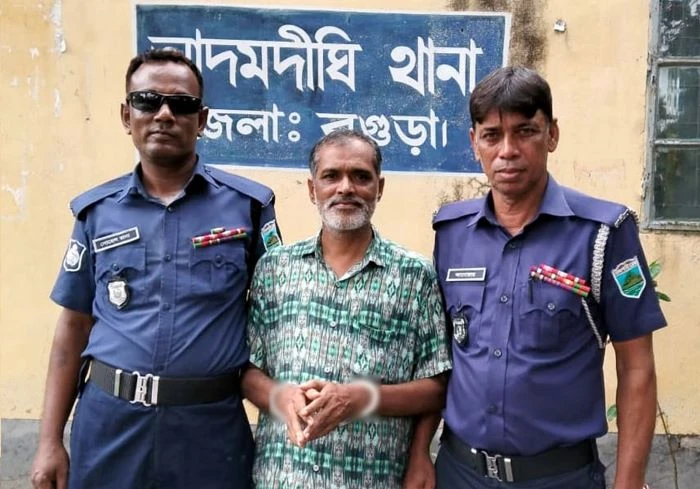 আদমদীঘিতে বিএনপি অফিসে হামলা মামলায় আ‘লীগ নেতা গ্রেপ্তার